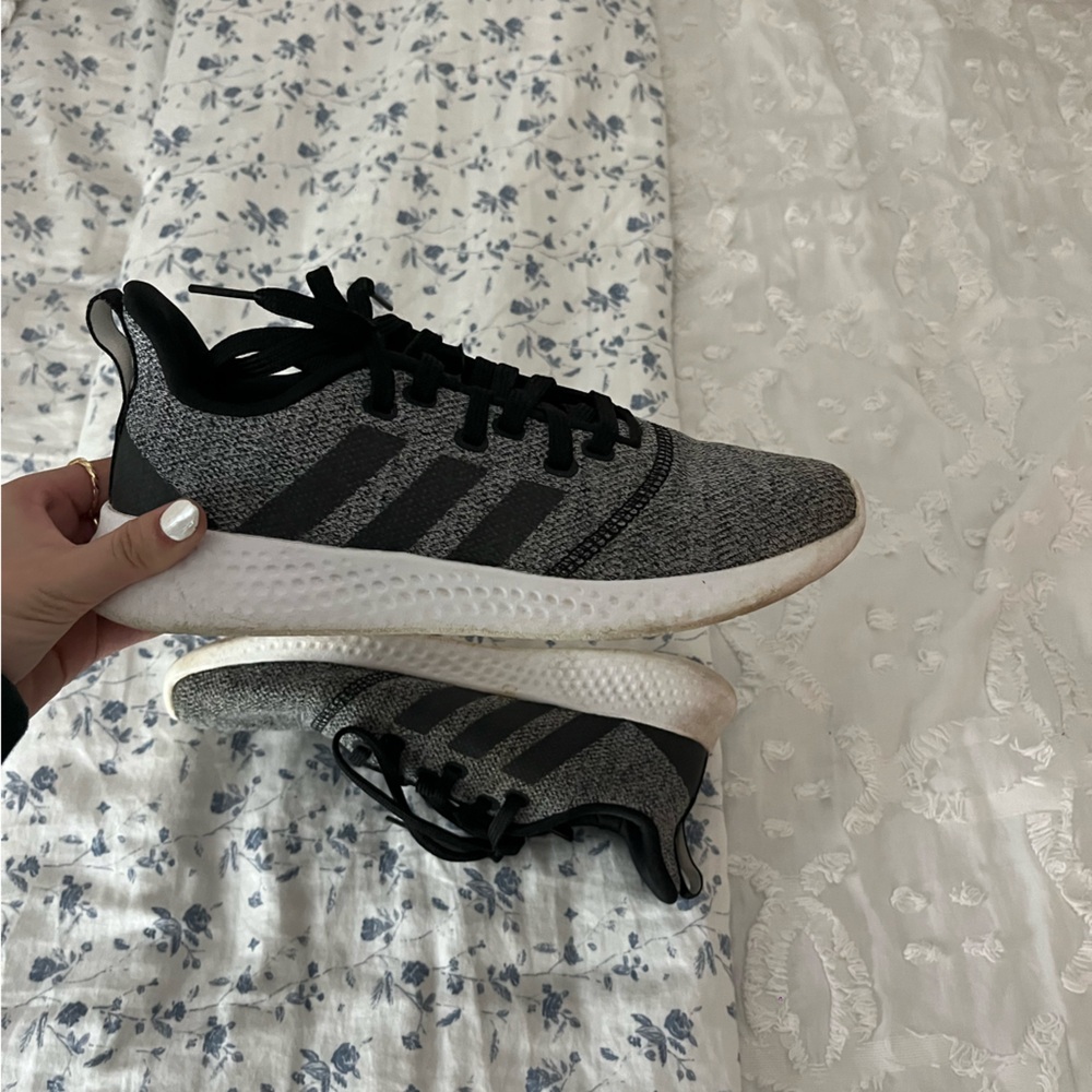 Women’s Black Adidas’s tennis shoes